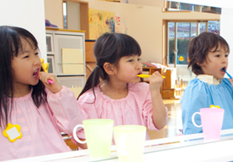 石川県金沢市の認可保育園保育士の求人情報の写真